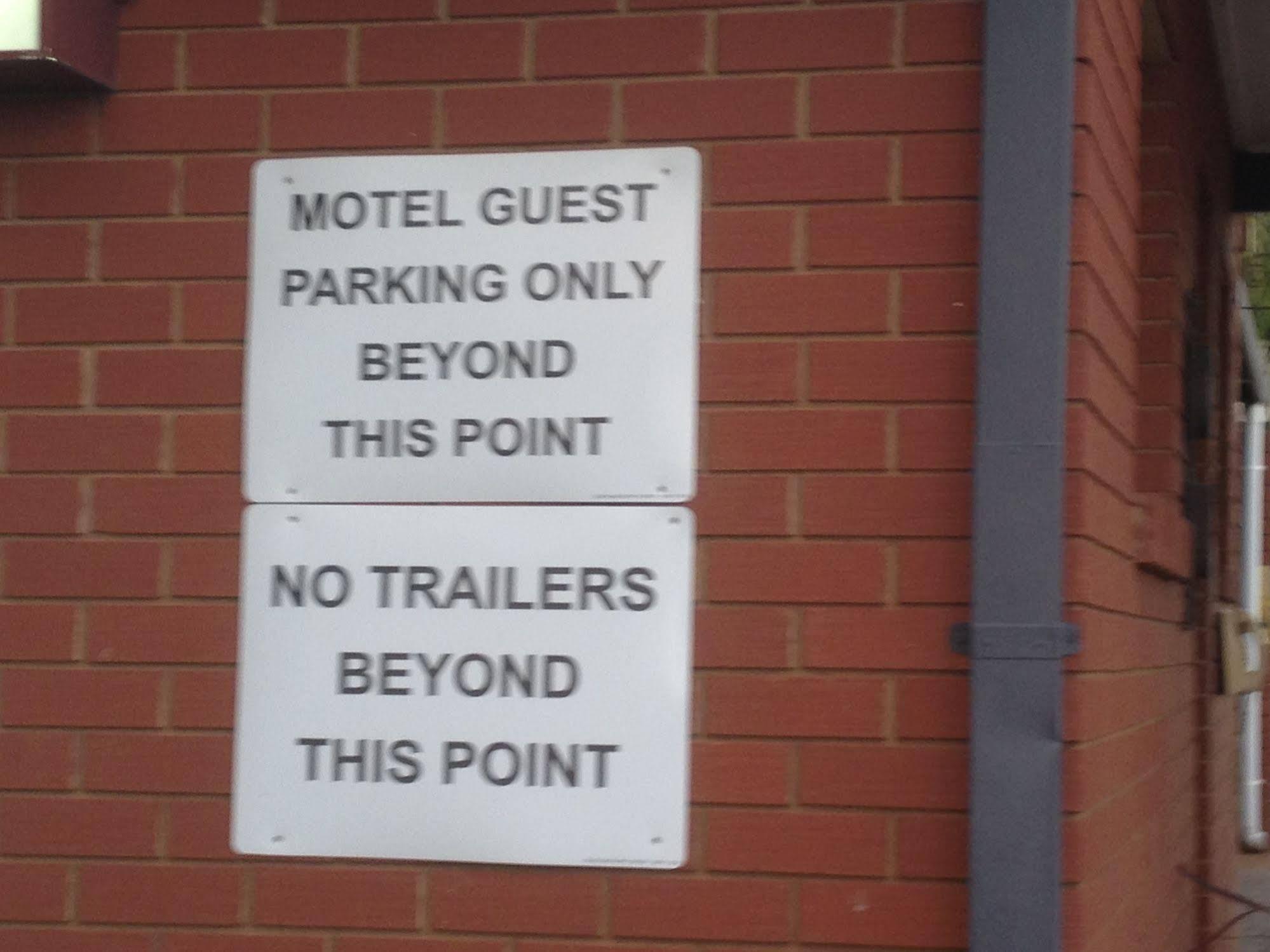 Junction Motel Wagga ウォガウォガ エクステリア 写真
