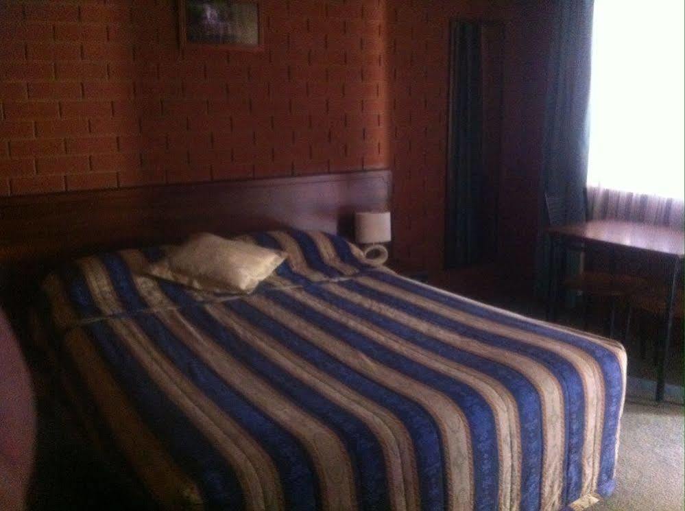 Junction Motel Wagga ウォガウォガ エクステリア 写真