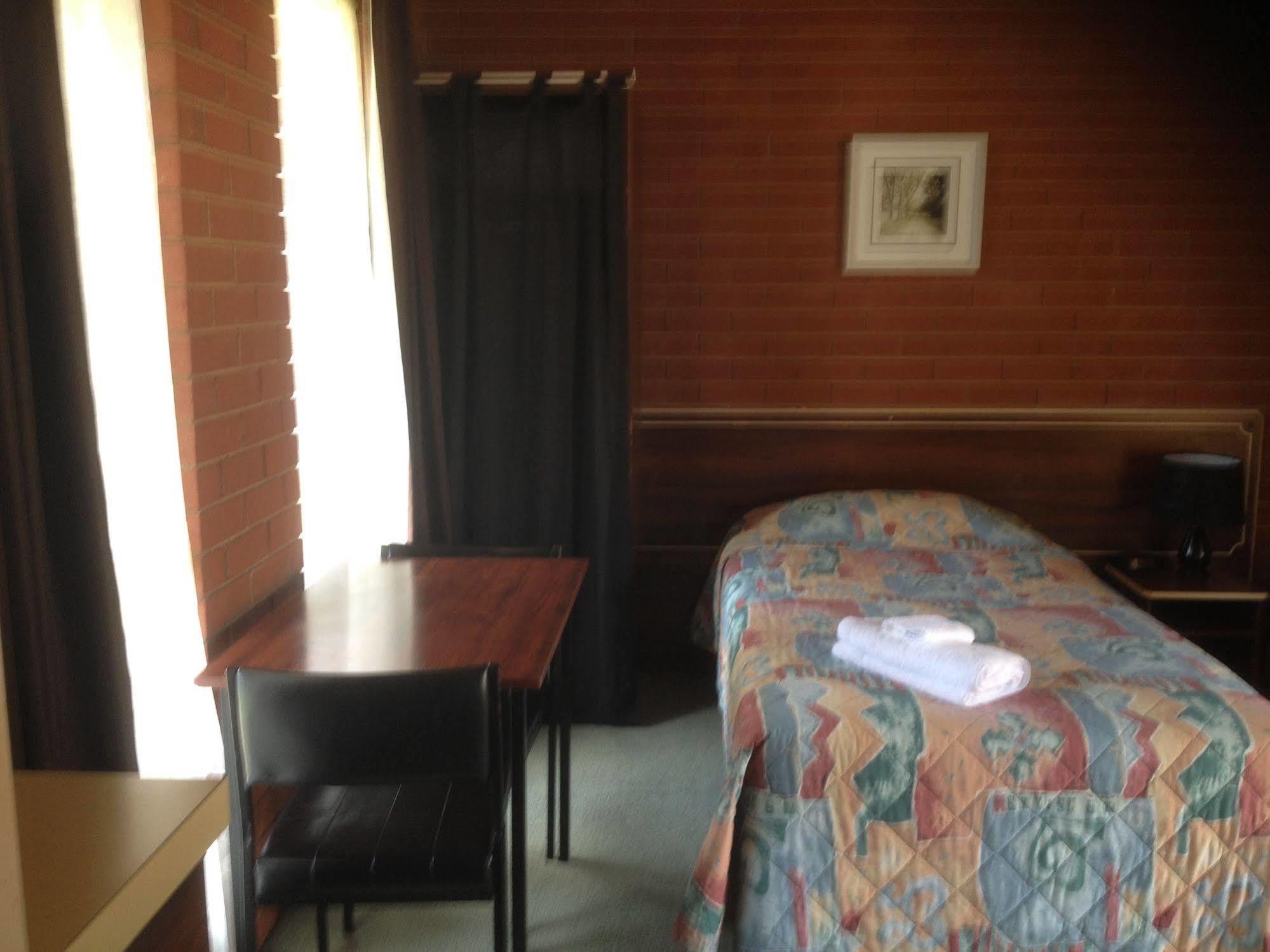 Junction Motel Wagga ウォガウォガ エクステリア 写真